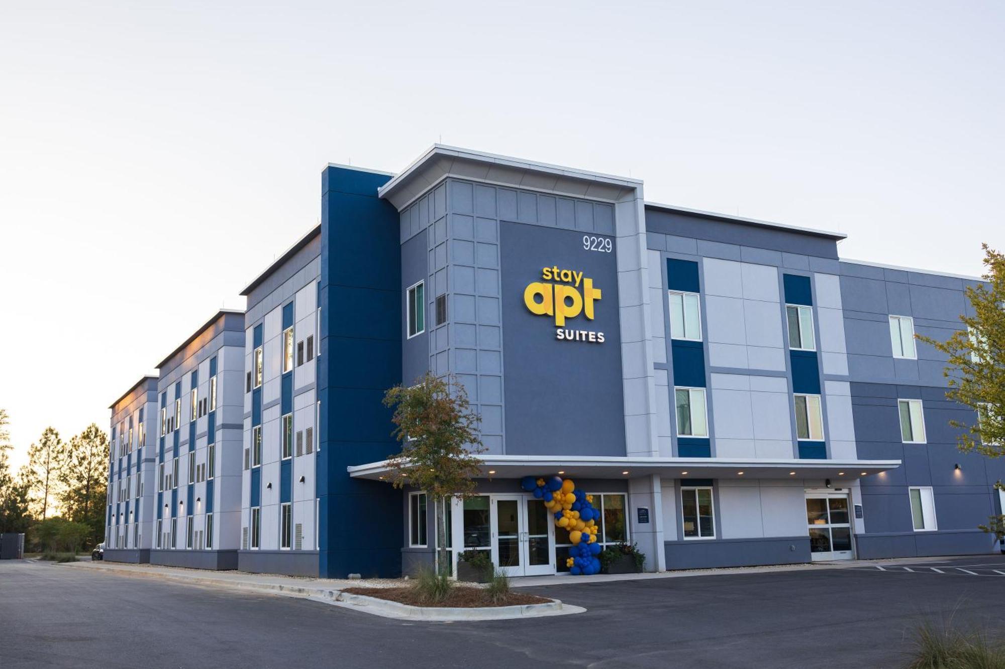 Stayapt Suites Pensacola-Uwf/Florida Hospital Area Ferry Pass 外观 照片